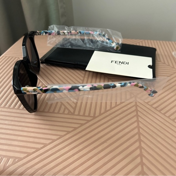 Fendi Sunglasses 56mm Black Multicolor Casual Luxury Classic Summer Vacation main image 12